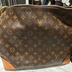 Louis Vuitton purse
